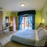Cladan Hotel