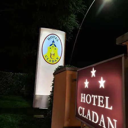 Hotel Cladan 3*